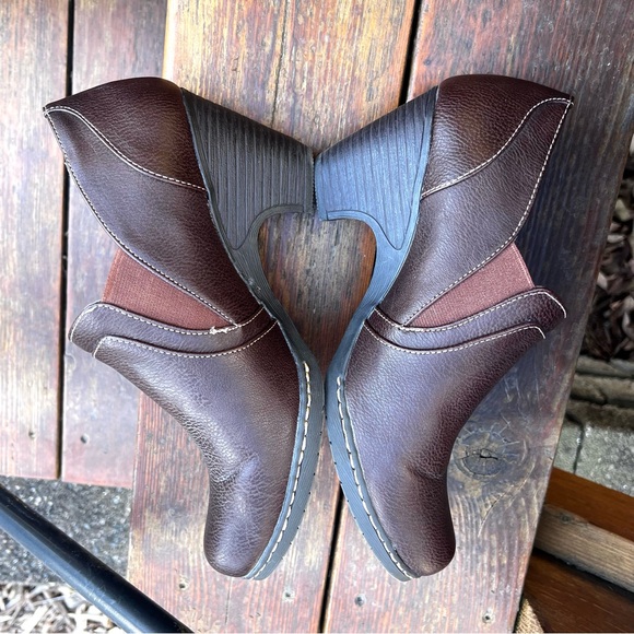 CROFT & BARROW BROWN ORTHOLITE SLIP ON BOOTIE SIZE 10 - Picture 7 of 13